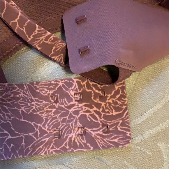 Lululemon Wireless Shaping Bra - Picture 4 of 4